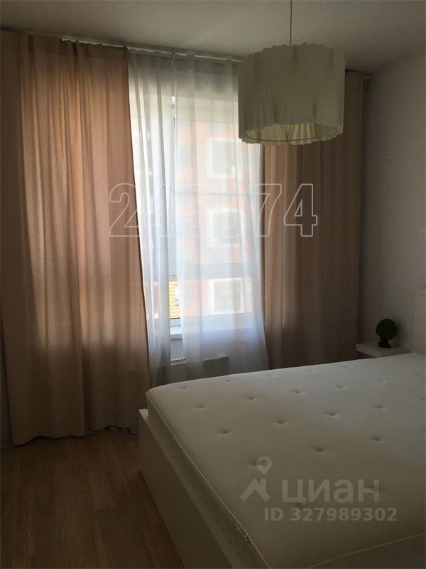 Аренда 2-комн квартиры на вторичном рынке улица Саларьевская, 8к2