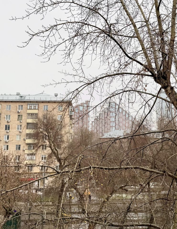 Продажа 2-комн квартиры на вторичном рынке Малая Пионерская улица, 23-31С1