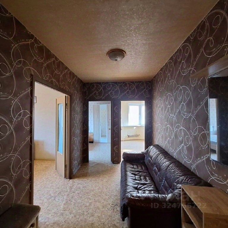 Продажа 3-комн квартиры на вторичном рынке улица Ватутина, 16к3