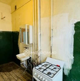 Продажа 2-комн квартиры на вторичном рынке 17-я линия,  д. 38