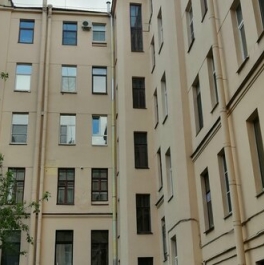 Продажа 3-комн квартиры на вторичном рынке Тверская улица,  д. 20