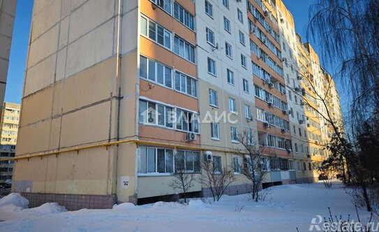 Продажа 2-комн квартиры на вторичном рынке Коломна, улица Девичье Поле,  д. 8