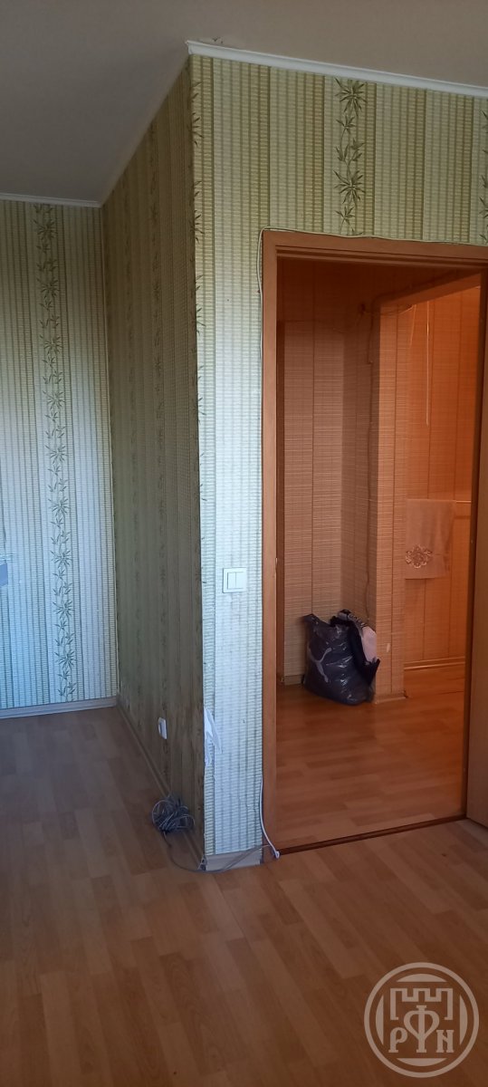 Продажа комнаты Красное Село г., Красногородская ул. ,  д. 13,  к. 1