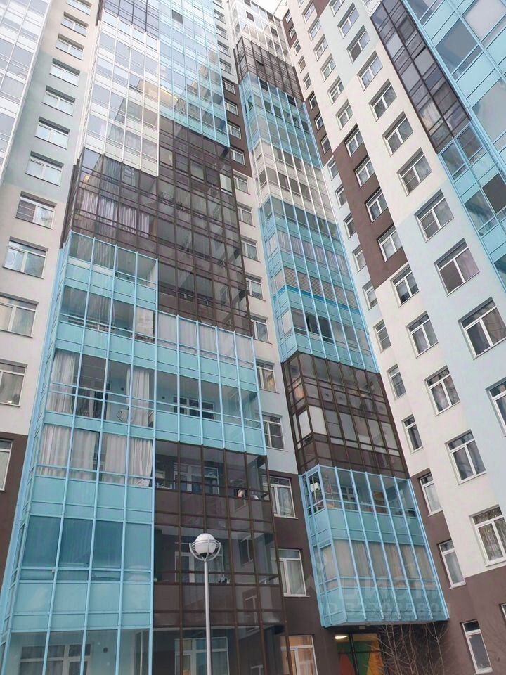 Продажа 2-комн квартиры на вторичном рынке аллея Арцеуловская, 23к1