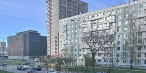 4-комн квартира Подвойского ул,  д. 26,  к. 1