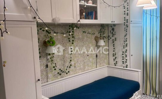 Продажа 2-комн квартиры на вторичном рынке улица Передовиков,  д. 3 к2