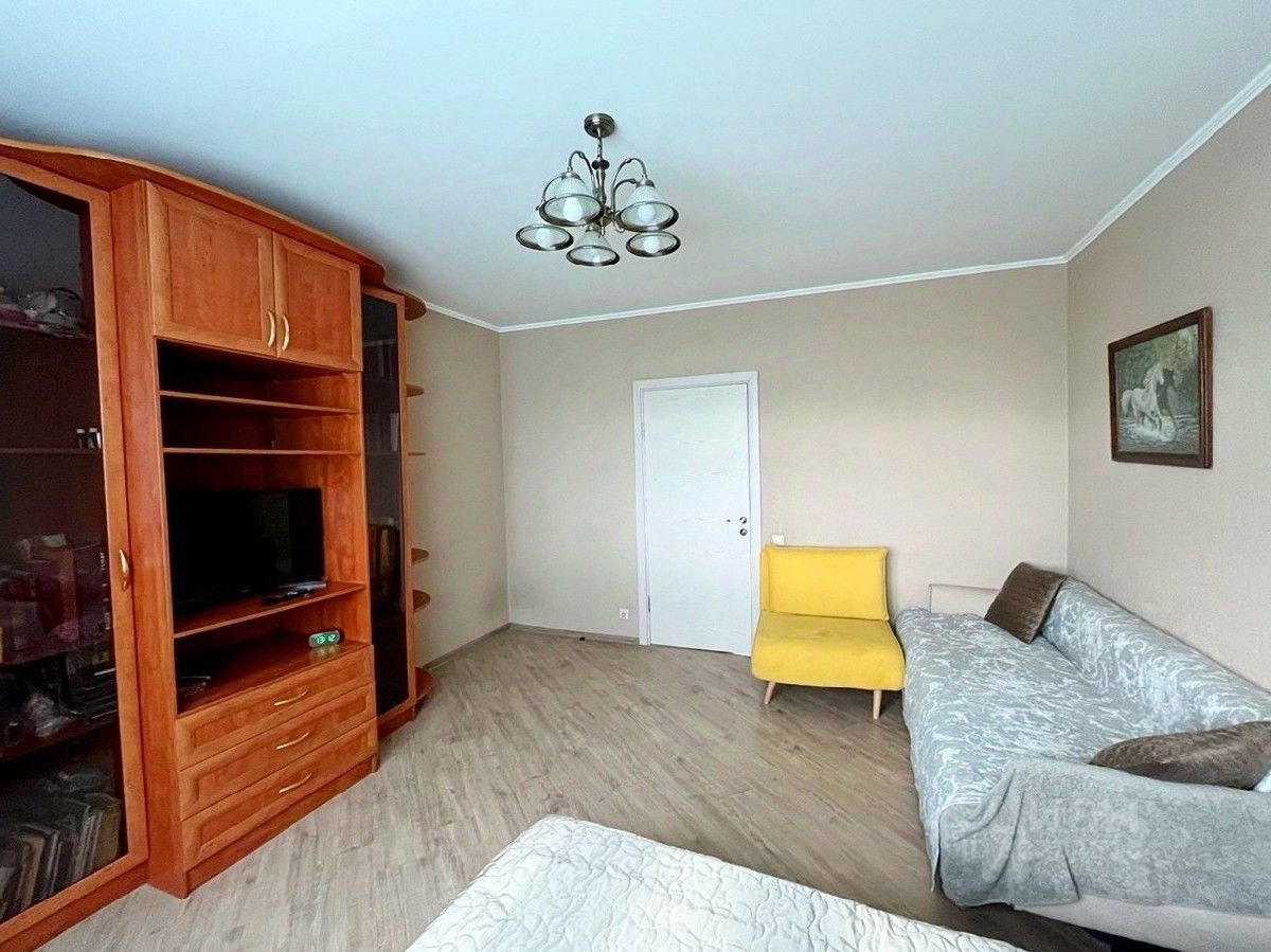 Продажа 3-комн квартиры на вторичном рынке Кантемировская улица, 17К1