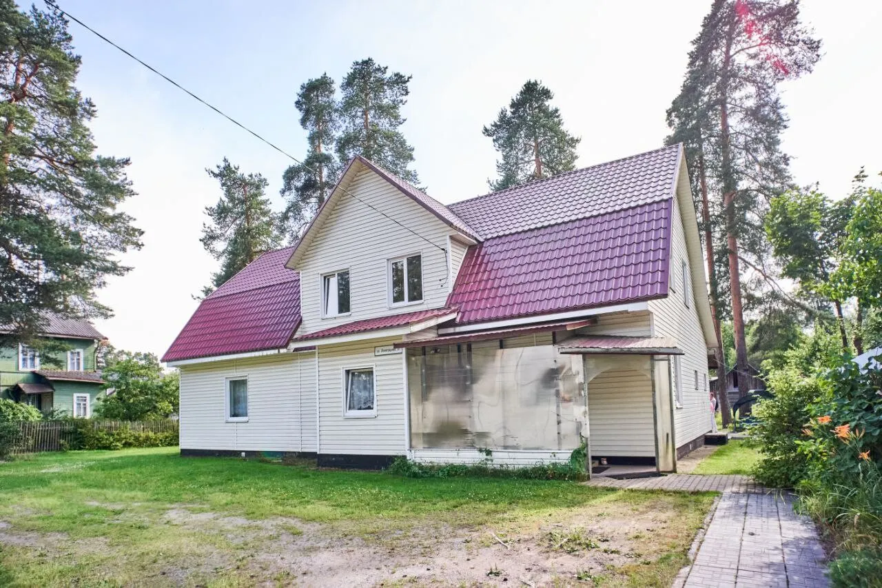 Продажа дома пос. Песочный, Ленинградская улица, 15