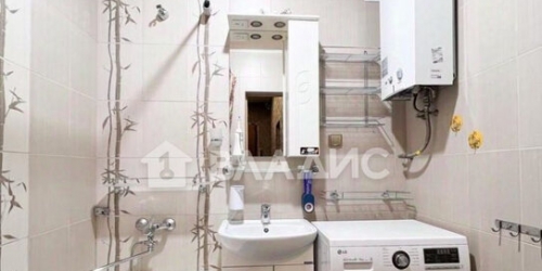 2-комн квартира ул Полярников,  д. 5