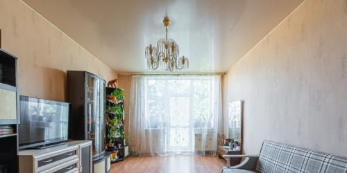 3-комн квартира Скобелевский пр.,  д. 4