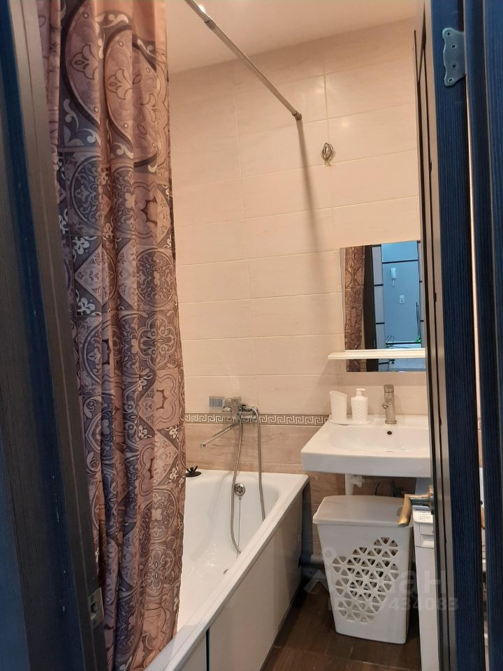 Продажа 1-комн квартиры на вторичном рынке д. Черная, улица Садовая, 4к2