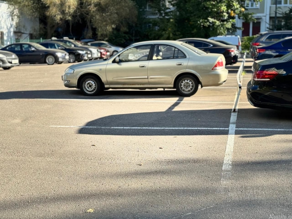 Продажа гаража улица Новаторов,  д. 40 к2