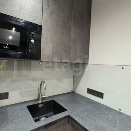 1-комн квартира улица Академика Константинова