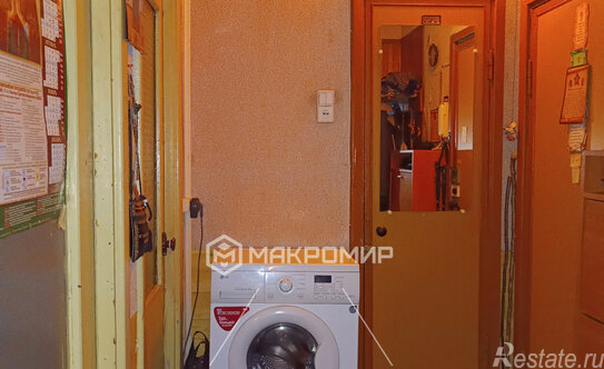 Продажа 2-комн квартиры на вторичном рынке Народного ополчения пр-кт,  д. 57