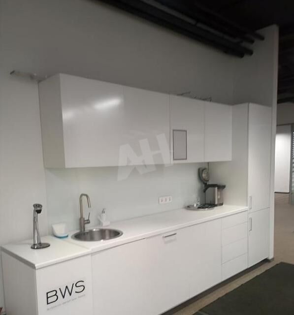 Аренда торгового помещения 1й Казачий пер