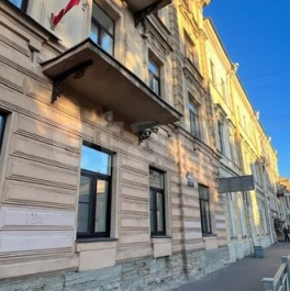 Продажа 1-комн квартиры на вторичном рынке линия 8-я В.О.,  д. 19