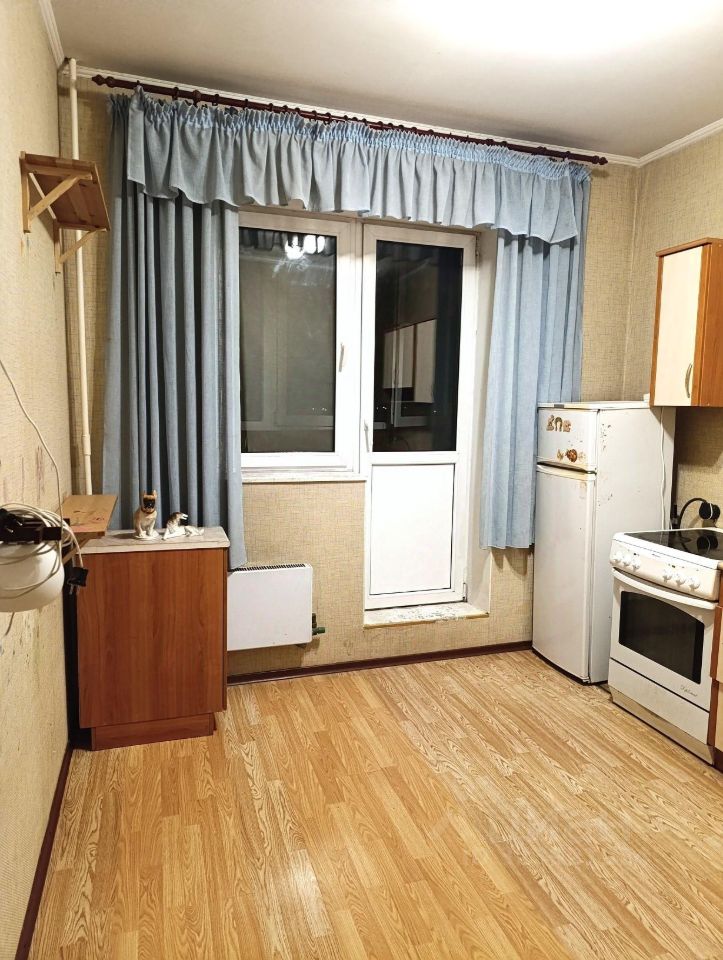 Продажа 1-комн квартиры на вторичном рынке Лобня, Фестивальная улица,  д. 8к2