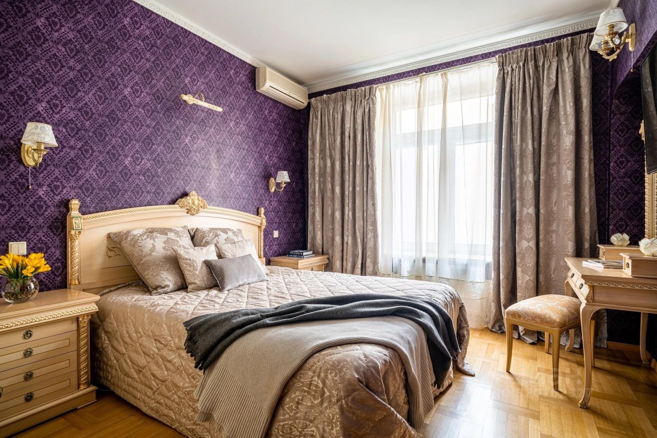 Аренда 3-комн квартиры на вторичном рынке набережная Реки Карповки, 10