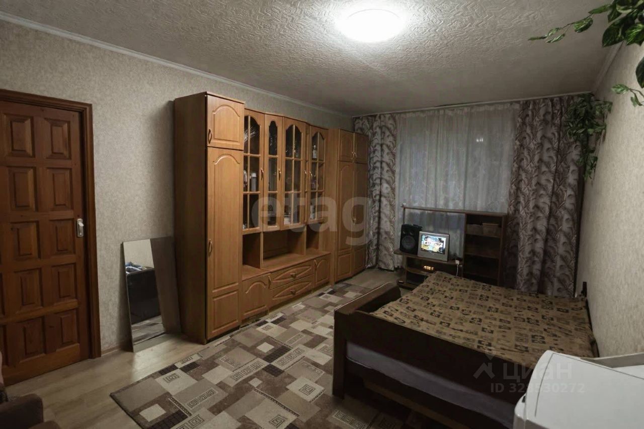 Продажа 2-комн квартиры на вторичном рынке пос. Имени Тельмана, 8