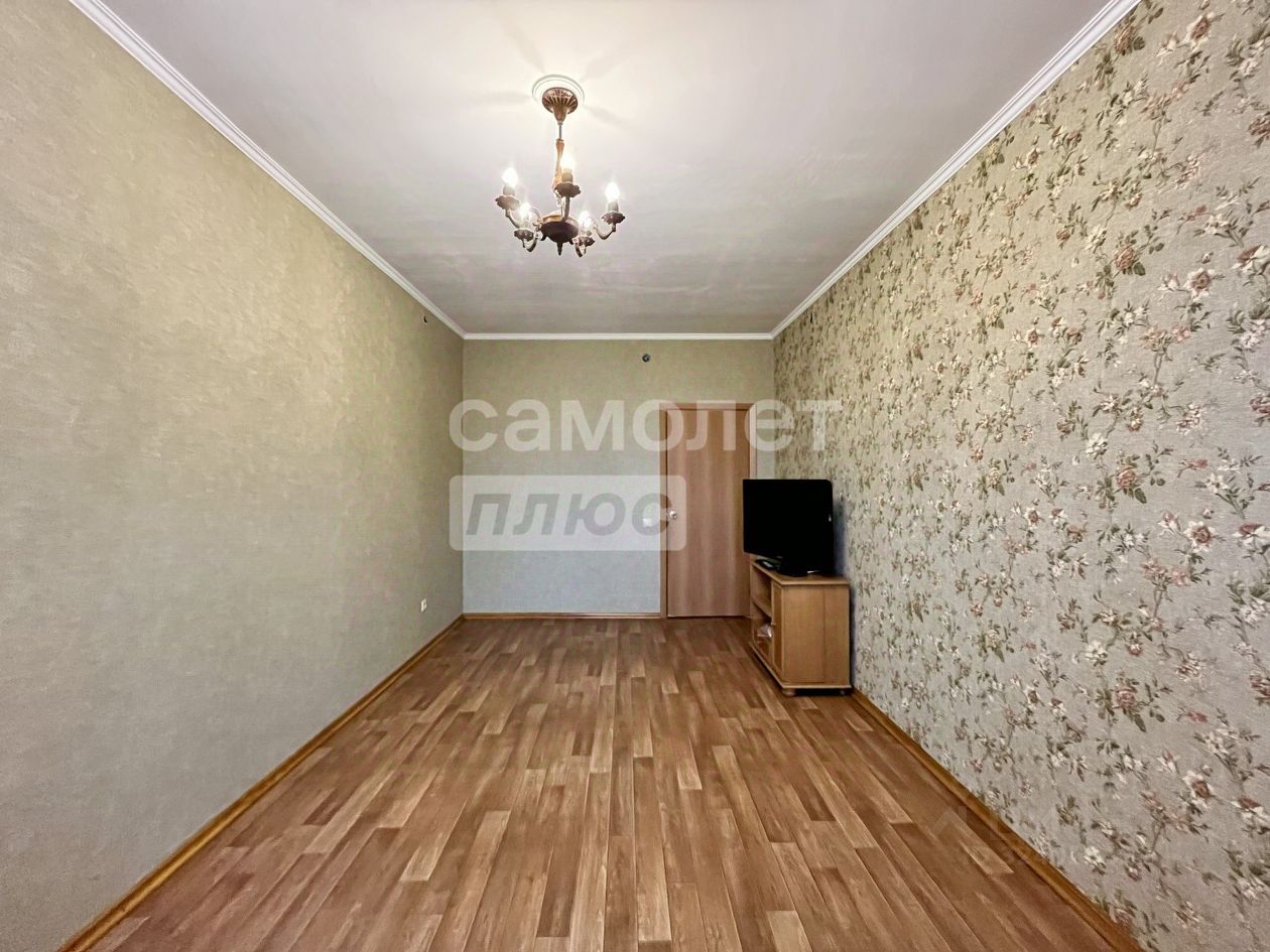 Продажа 2-комн квартиры на вторичном рынке Имени В.Н. Махалина мкр, 27