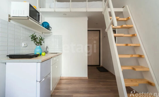 Продажа 3-комн квартиры на вторичном рынке ул Боровая,  д. 9