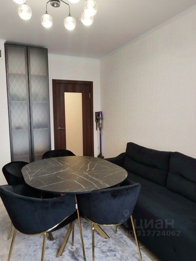 Продажа 2-комн квартиры на вторичном рынке Варшавское шоссе, 170Ек10