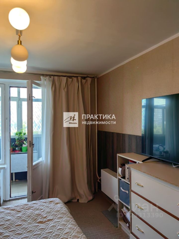 Продажа 3-комн квартиры на вторичном рынке Флотская улица, 21