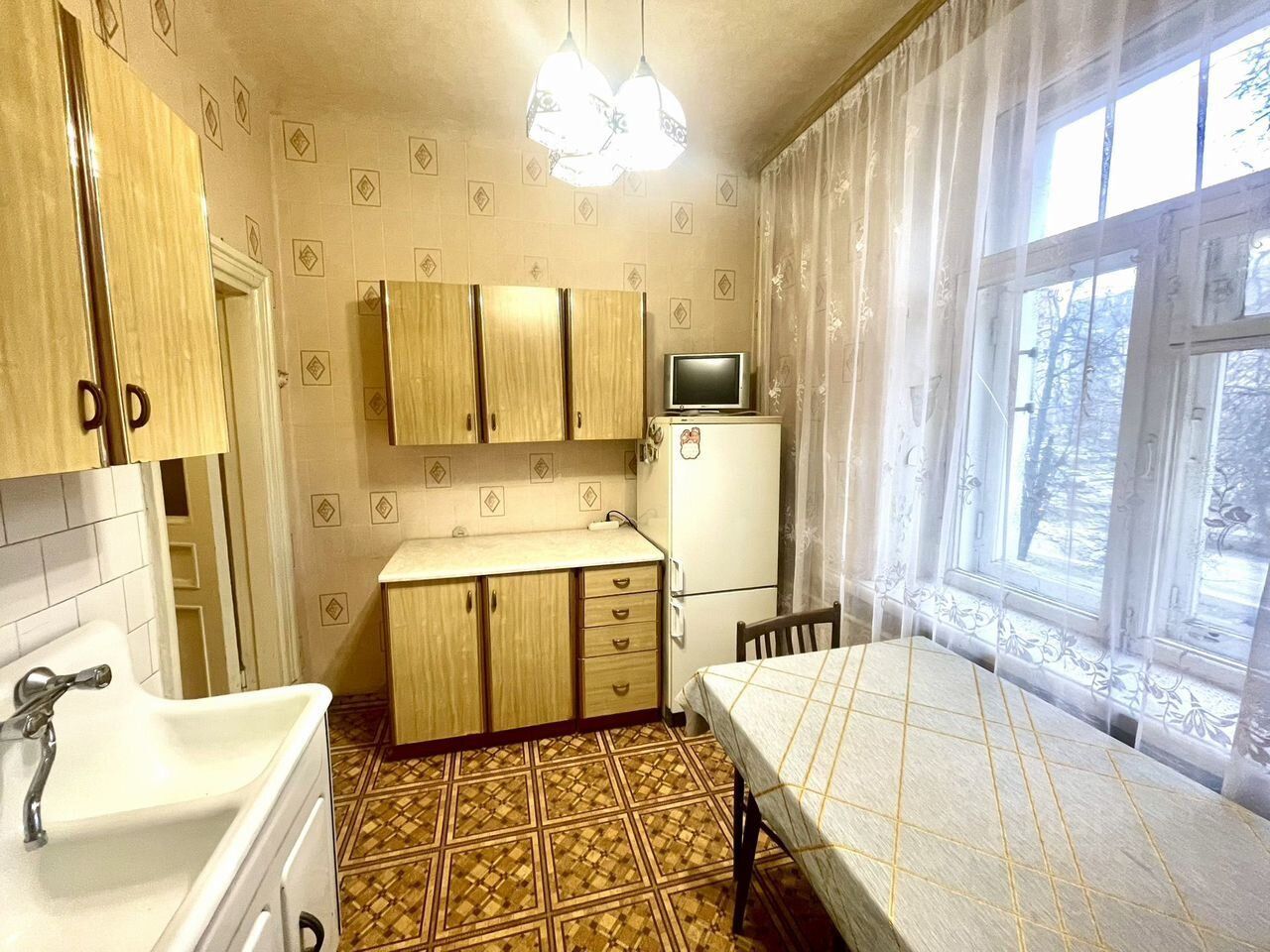 Продажа 3-комн квартиры на вторичном рынке Электросталь, Октябрьская улица, 15