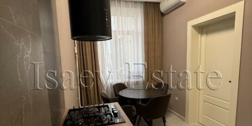 3-комн квартира ул Валовая,  д. 8/18