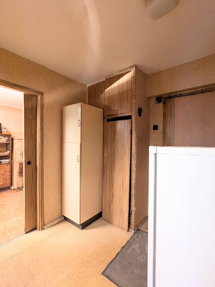 Продажа 2-комн квартиры на вторичном рынке Алтайская улица, 2