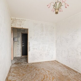 Продажа 3-комн квартиры на вторичном рынке Волочаевская улица,  д. 4