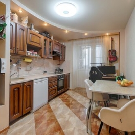 Продажа 2-комн квартиры на вторичном рынке Рублевское ш,  д. 79