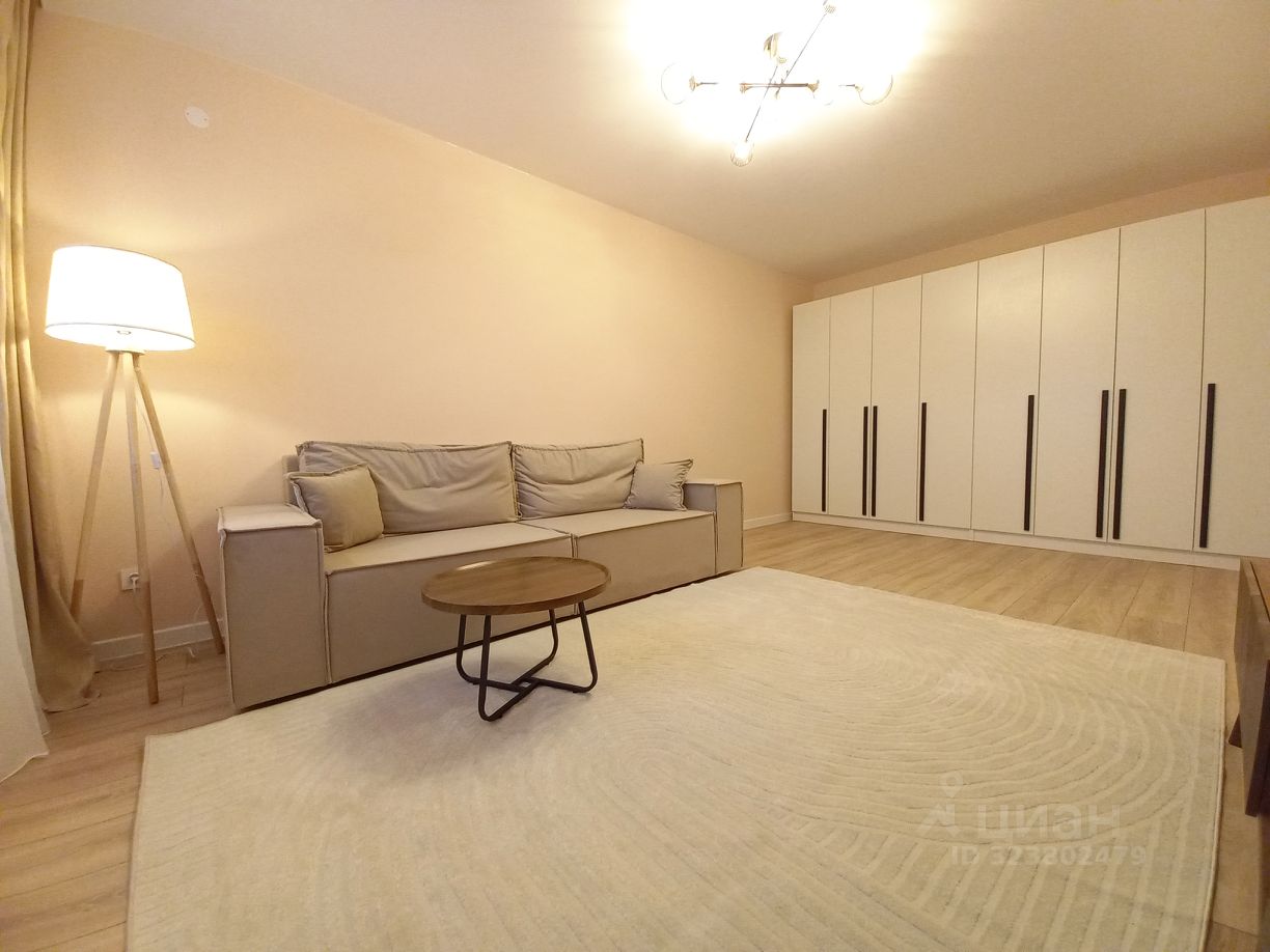 Продажа 2-комн квартиры на вторичном рынке проспект Сизова, 34/18