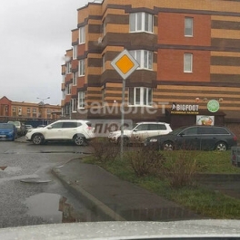 Продажа 1-комн квартиры на вторичном рынке улица Потаповская Роща,  д. 1 к2