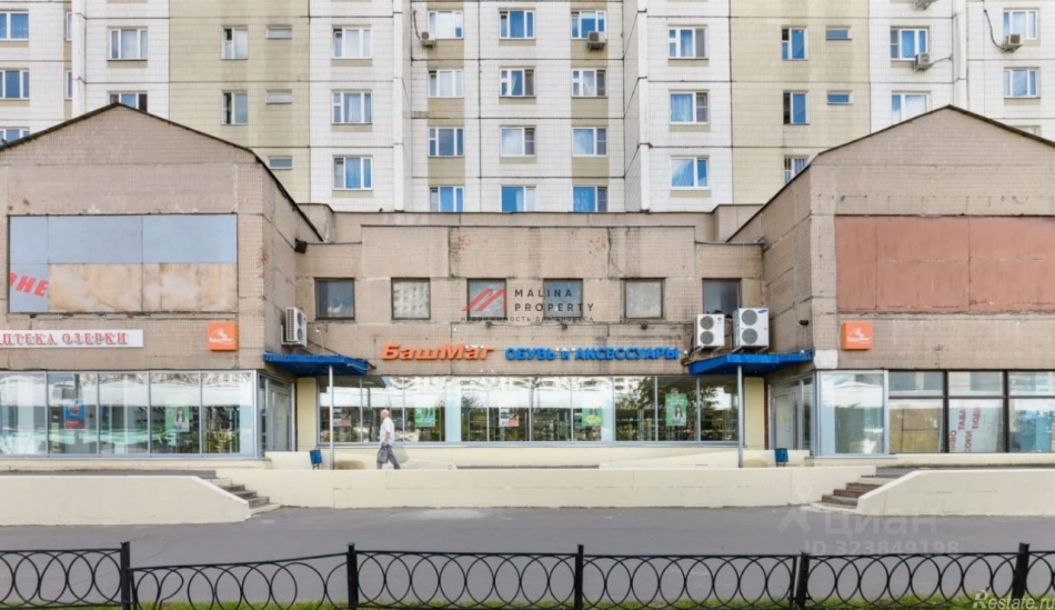 Аренда торгового помещения бульвар Адмирала Ушакова,  д. 5