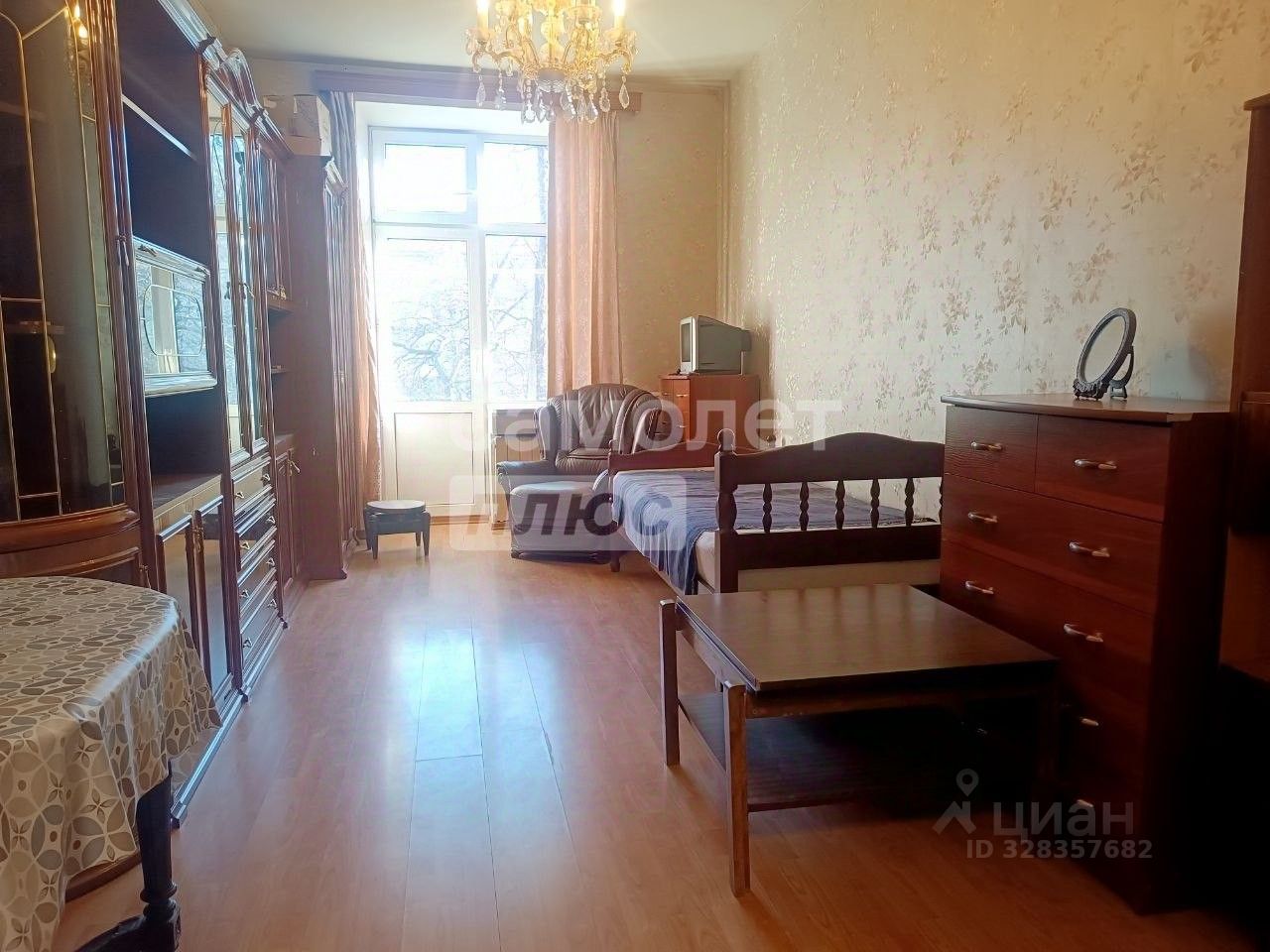 Аренда 3-комн квартиры на вторичном рынке Лисичанская улица, 14