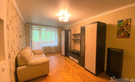 Продажа 3-комн квартиры на вторичном рынке ул Чугунные Ворота,  д. 17