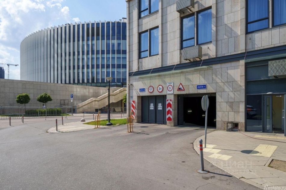 Аренда гаража улица Василисы Кожиной,  д. 13