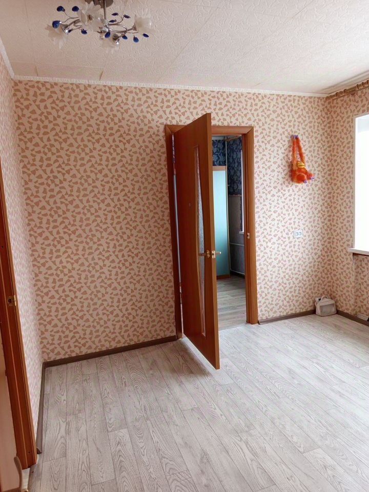 Продажа 2-комн квартиры на вторичном рынке Сланцы, улица Ломоносова, 50А