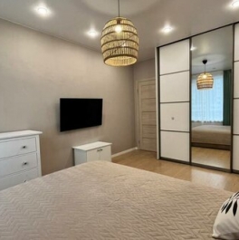 Продажа 1-комн квартиры на вторичном рынке Комендантский пр-кт,  д. 66,  к. 1