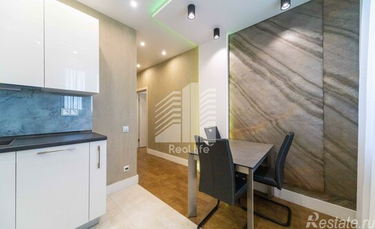 Продажа 3-комн квартиры на вторичном рынке Южный, ул Курыжова,  д. 1,  к. 1