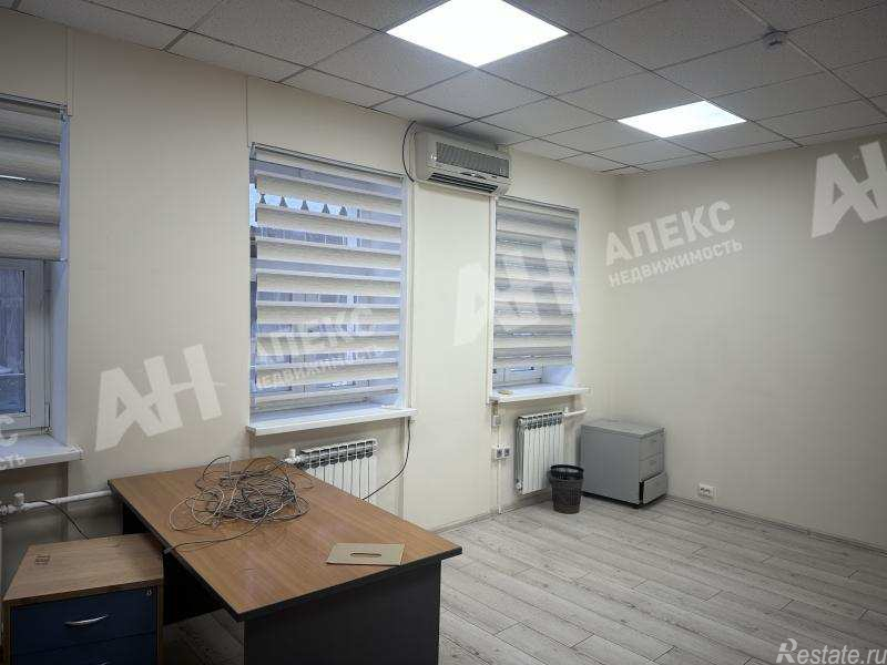Аренда торгового помещения Зубовский б-р