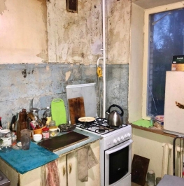 Продажа 2-комн квартиры на вторичном рынке Химки, Первомайская улица,  д. 27