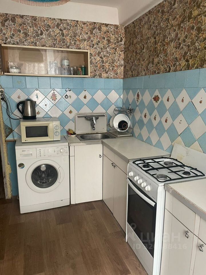 Продажа 1-комн квартиры на вторичном рынке Светлановский проспект, 93К1