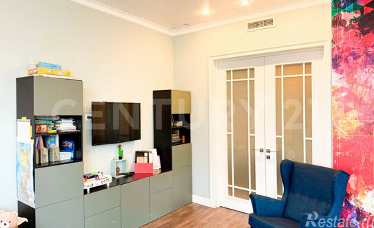 Продажа 3-комн квартиры на вторичном рынке Невельского пр-зд,  д. 3 к2