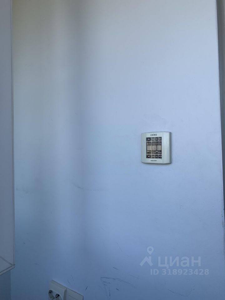 Продажа 3-комн квартиры на вторичном рынке Уссурийская улица, 11К1