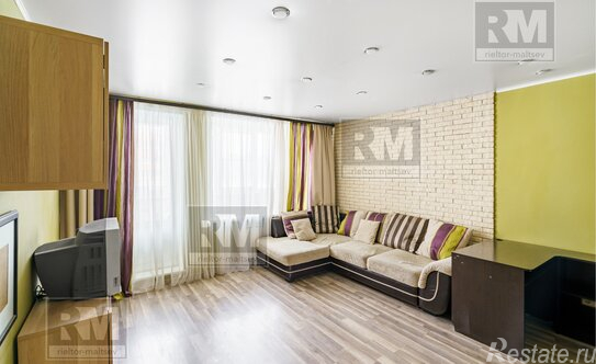 Продажа 3-комн квартиры на вторичном рынке Поэтический бульвар,  д. 21/10