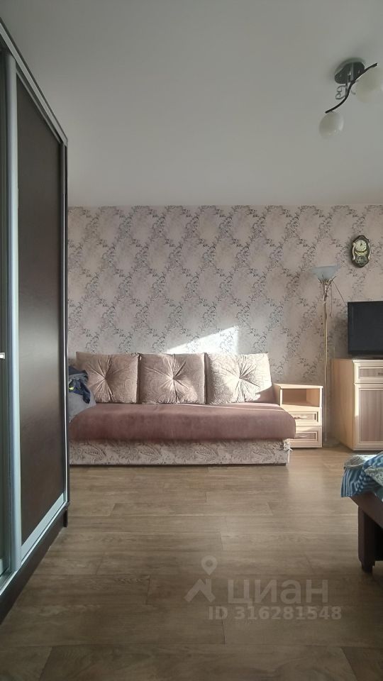 Продажа 2-комн квартиры на вторичном рынке Индустриальный проспект, 29