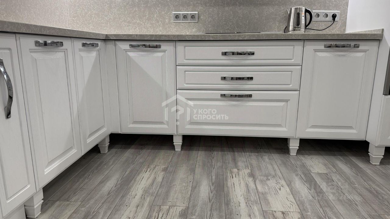 Продажа 2-комн квартиры на вторичном рынке Петергоф, улица Парковая, 14к4