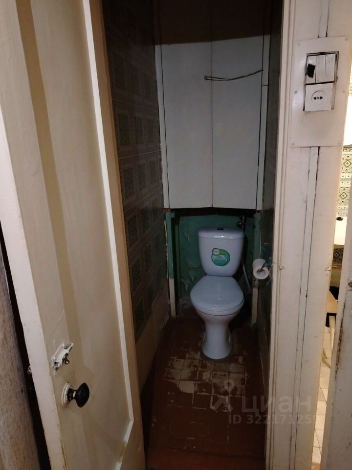 Продажа 2-комн квартиры на вторичном рынке Дрезденская улица, 28а